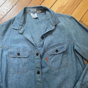 1980s Vintage orange tab Levi’s chambray top